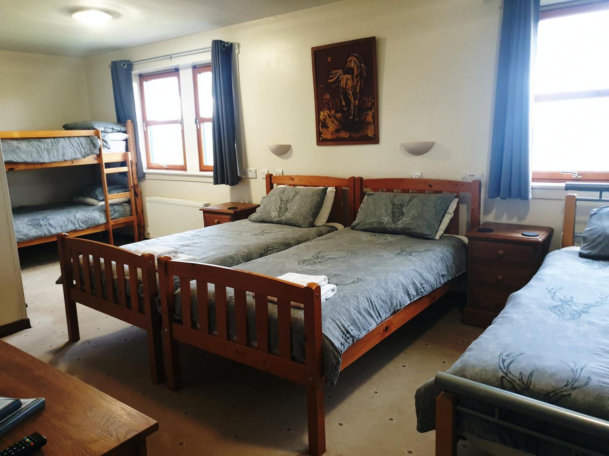 The Loch Erisort Hotel Balallan Екстериор снимка