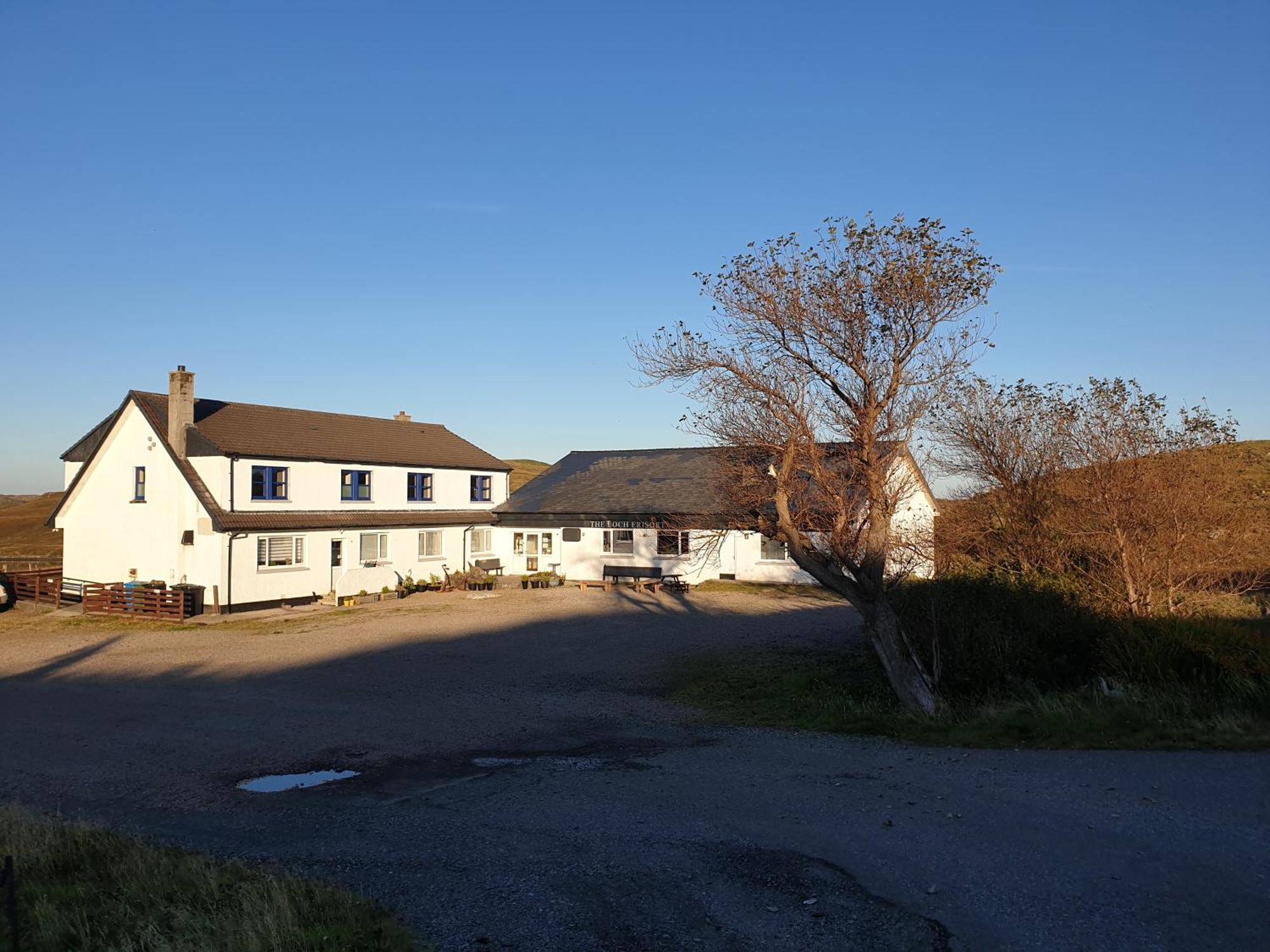 The Loch Erisort Hotel Balallan Екстериор снимка